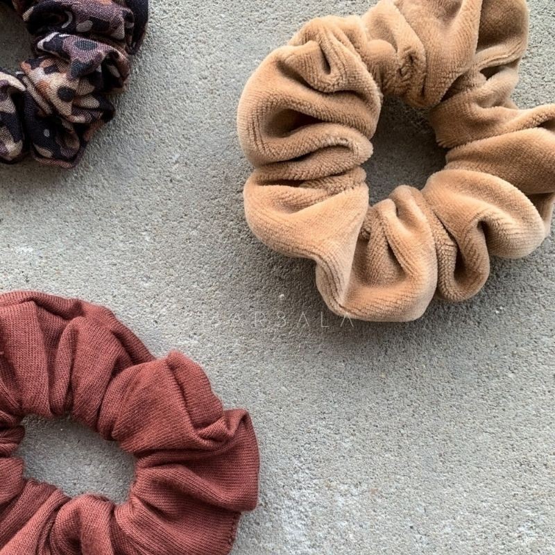 Elastika za lase scrunchie EMI Caramel- by Marsala