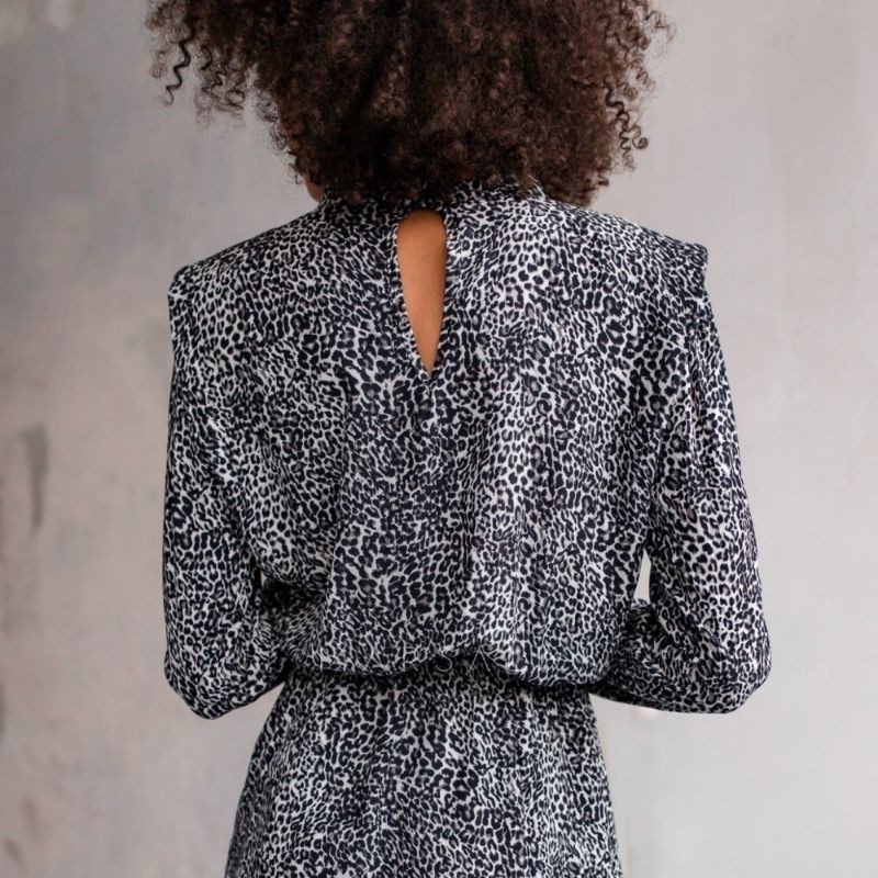 Obleka iz viskoze Calvados Leopard print - By Marsala