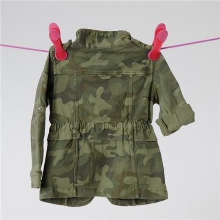 Jakna v vojaškem potisku za deklice (3468-009) - Mayoral
