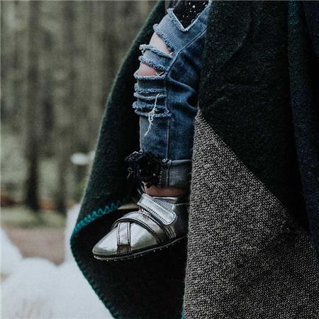 Srebrni usnjeni copatki za punčke Romi - Jack&Lily