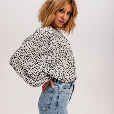 Ohlapna bluza Benitez White Print - By Marsala