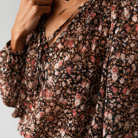 Rožasta bluza Emily Beige - By Marsala