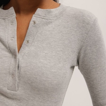 Rebrasta majica Moody Classic Grey - By Marsala