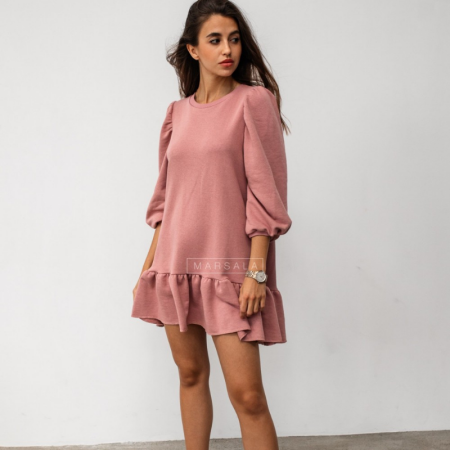 Obleka z nabranimi rokavi in nabranim spodnjim delom Sally v dirty pink barvi - Marsala