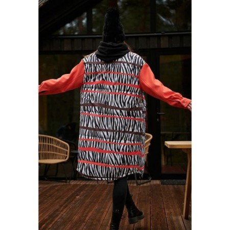 Dolg plašč v srajčnem kroju v vpadljivem Ginger Fire potisku - Naoko