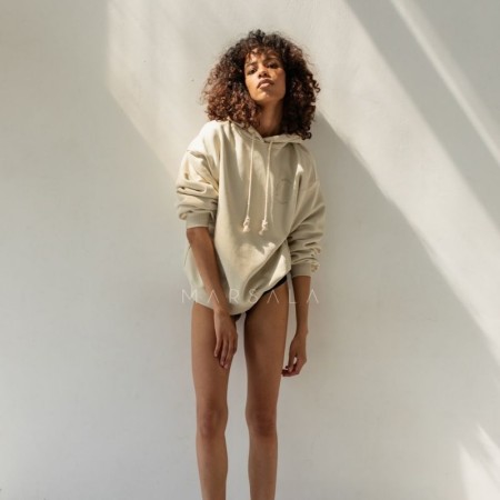 Hoodie Chillin v Cannoli Cream barvi za ženske - Marsala