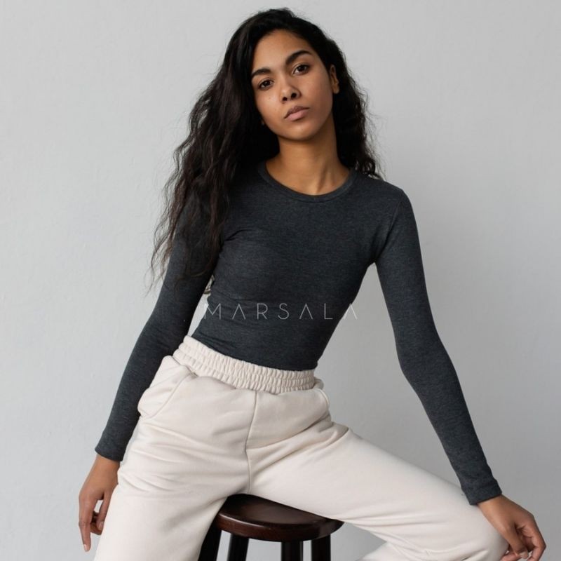 Bombažna majica Moody Gray - By Marsala