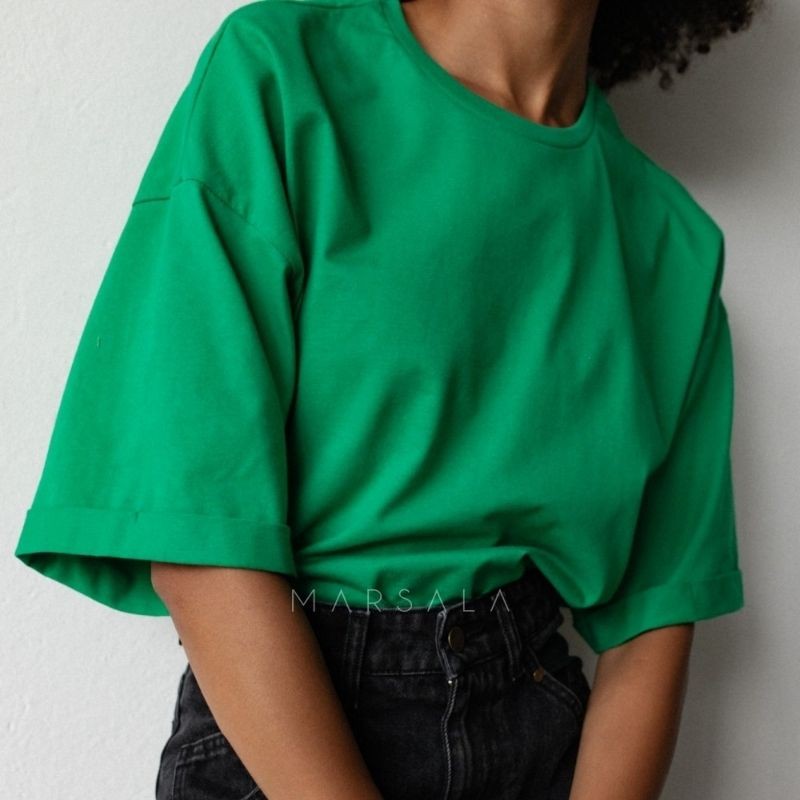 Bombažna majica s kratkimi rokavi v ˝oversized˝ kroju Coy v Island Green barvi - Marsala