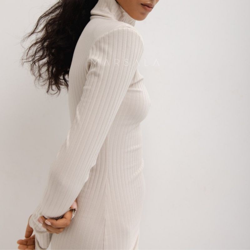 Oprijeta obleka PATRIZIA Beige - By Marsala