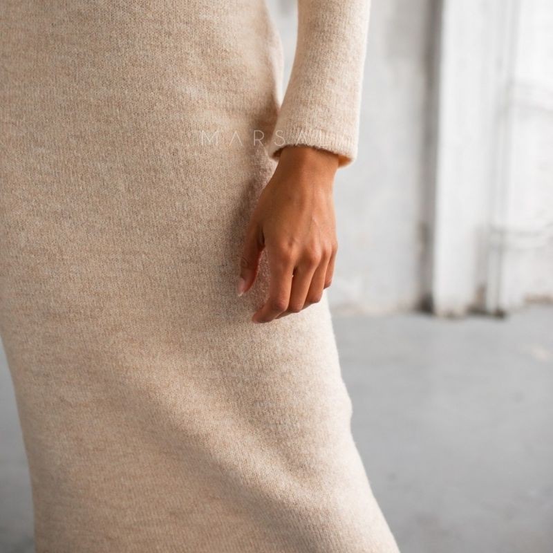 Oprijeta obleka Permission Beige - By Marsala