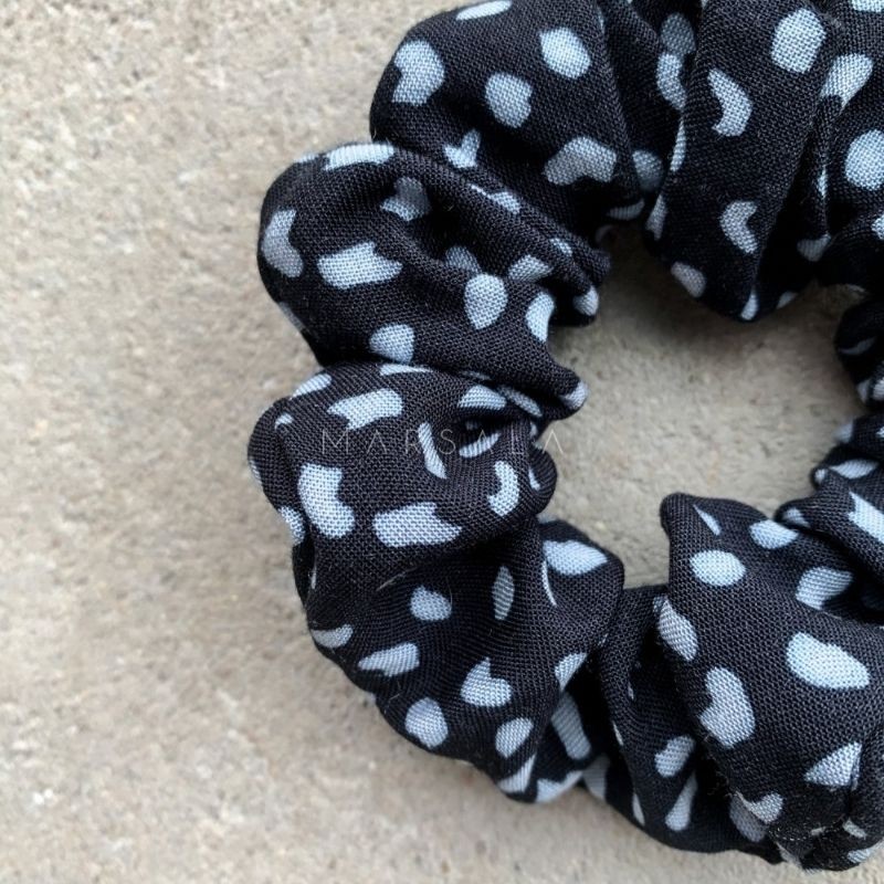 Elastika za lase scrunchie EMI White spots - by Marsala