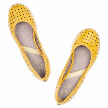 Balerinke za ženske GIGI Mustard Perforated - Butterfly Twists