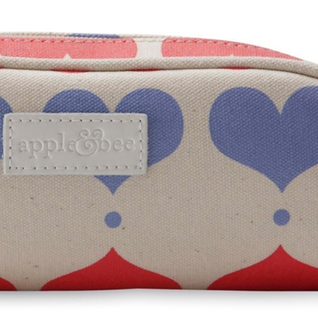 Šolska puščica za punce s potiskom Lovehearts - Apple&Bee