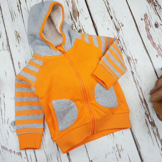 Flis jopica STRIPED ORANGE HOODIE za otroke - Blade & Rose