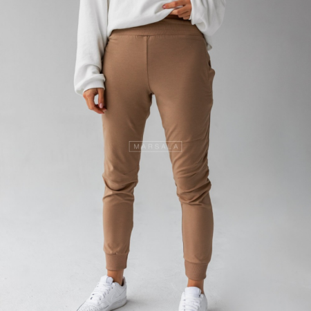 Športne hlače Slender Mocca - By Marsala