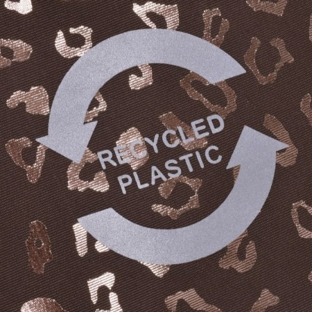 Bunda je narejena iz reciklirane plastike - Mikk-Line