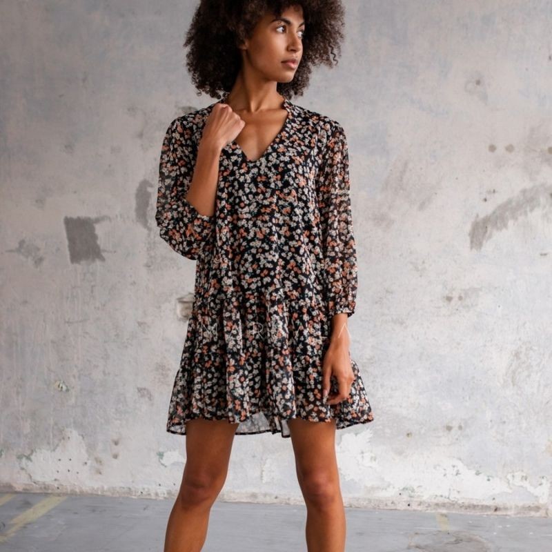 Lahkotna obleka Femi Black floral- By Marsala