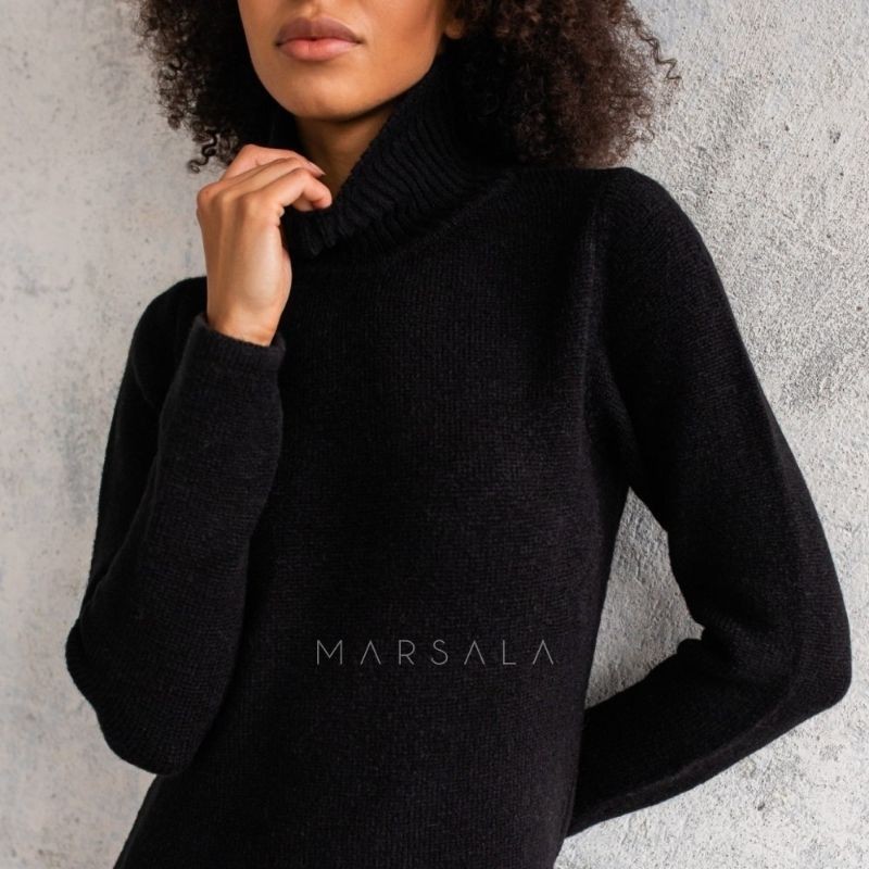Oprijeta obleka Permission Black - By Marsala