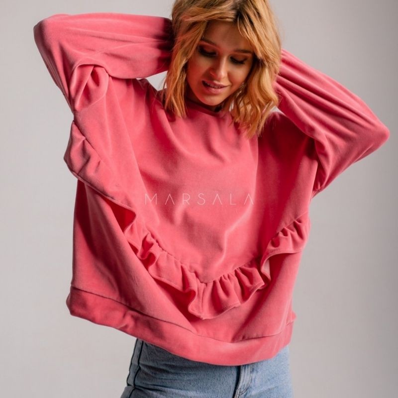 Žameten pulover VELVET ANGEL Pink v oversized kroju - By Marsala